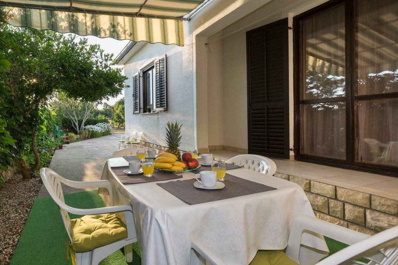 Cozy Apartment Josipa ปริฟลากา ภายนอก รูปภาพ