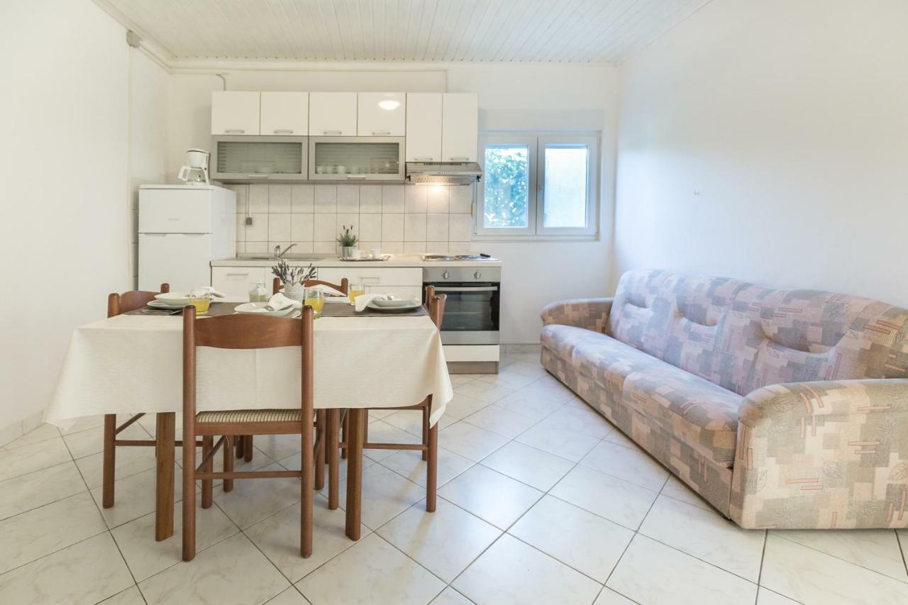 Cozy Apartment Josipa ปริฟลากา ภายนอก รูปภาพ