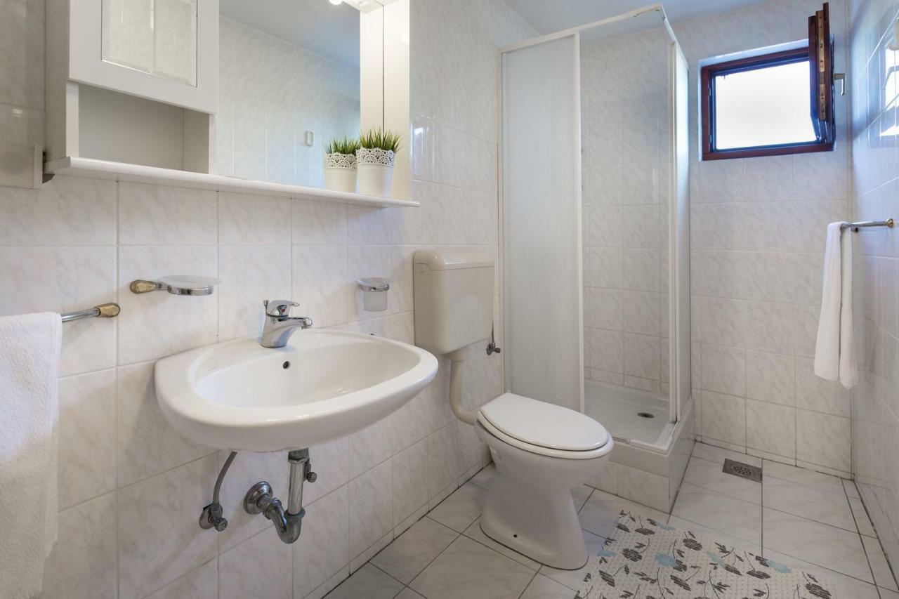 Cozy Apartment Josipa ปริฟลากา ภายนอก รูปภาพ